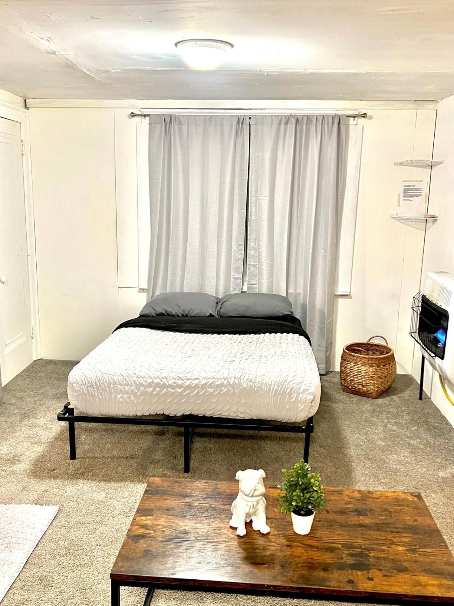 Two Bedroom Villa Studio With Fireplace & Living Room Detroit Exteriör bild